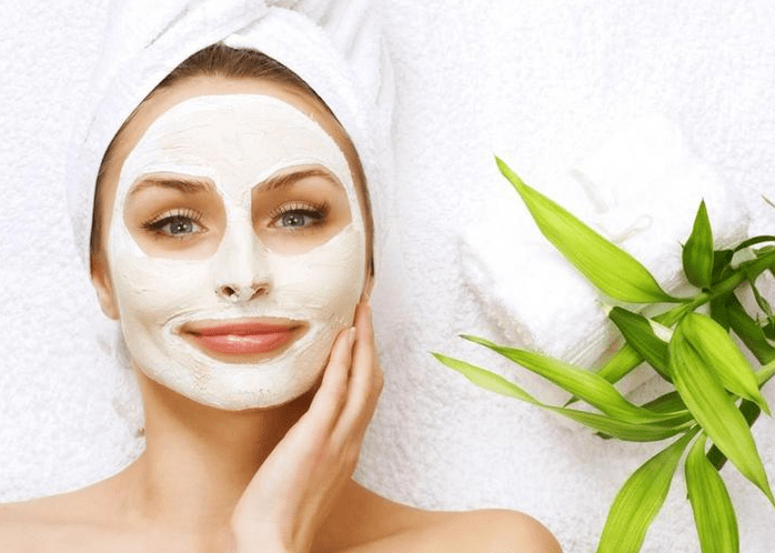 Gesichtsverjüngung Maske