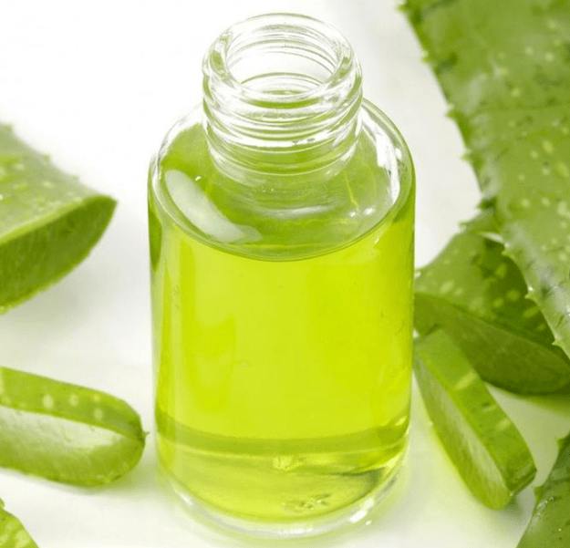 Mehrkomponentenmasken zur Verjüngung der Gesichtshaut mit Aloe